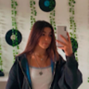 Meet your Posher, Juliana